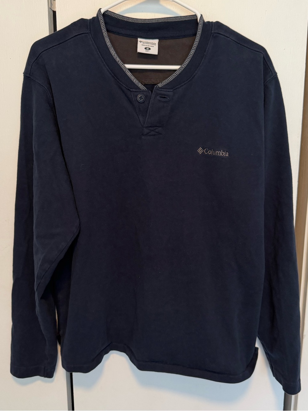 Columbia Navy Blue Henley-Style Crewneck Sweatshirt